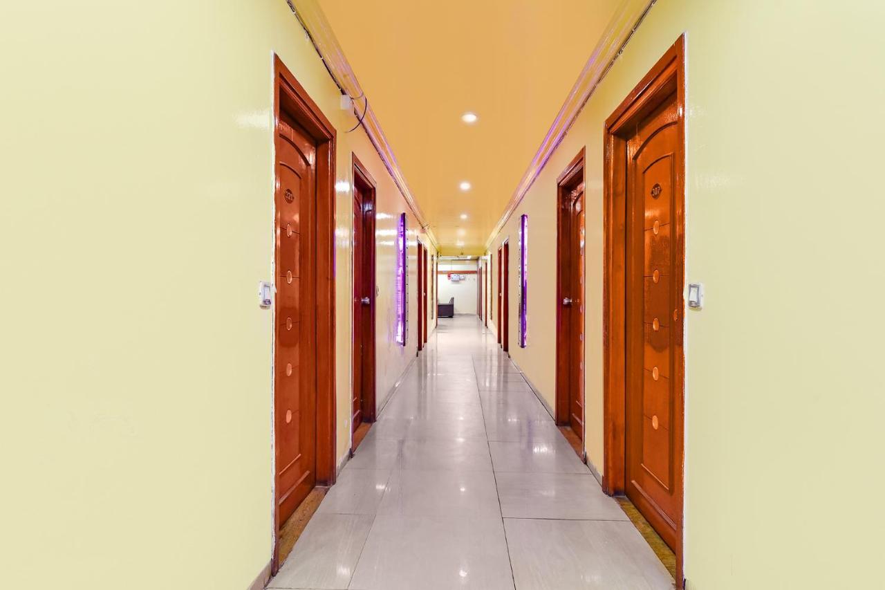 Fabhotel Kadamb Inn Ахмедабад Екстериор снимка